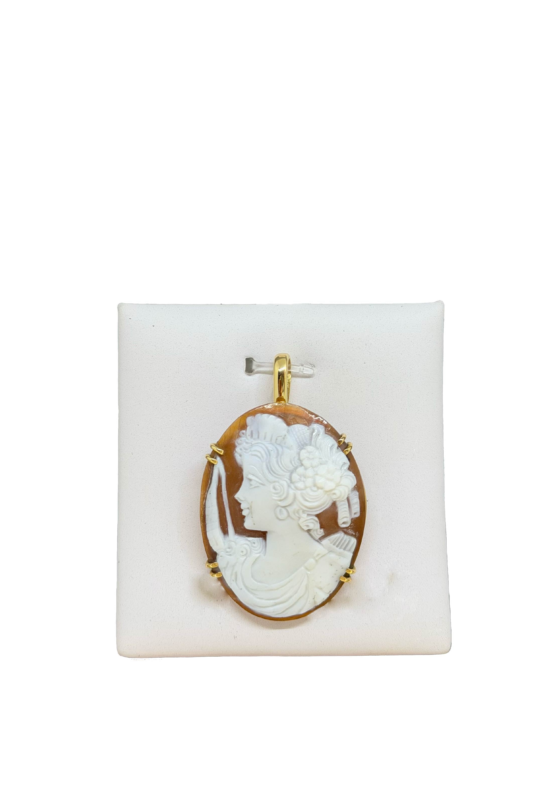 Ciondolo cammeo