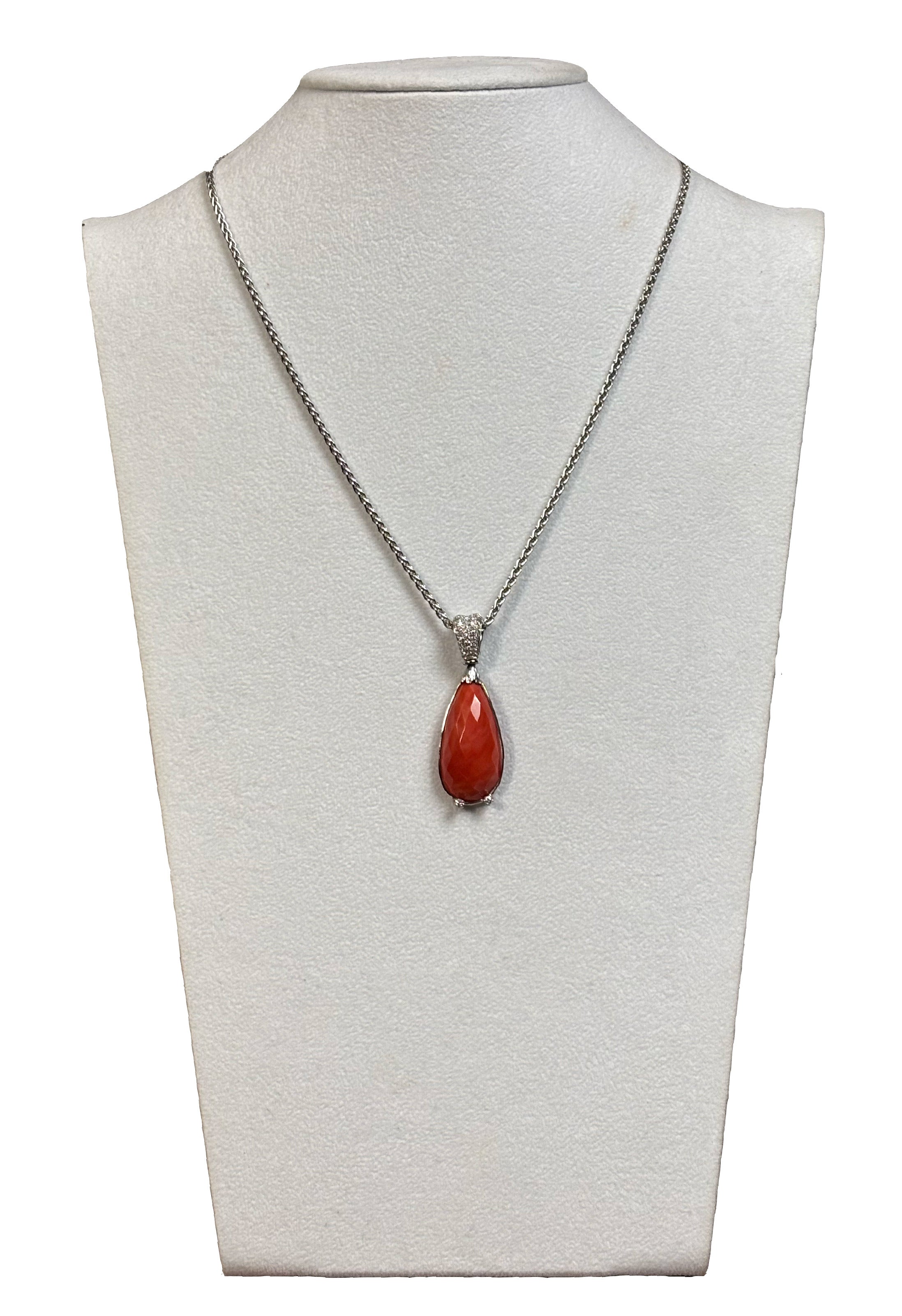 Ciondolo goccia corallo brillanti
