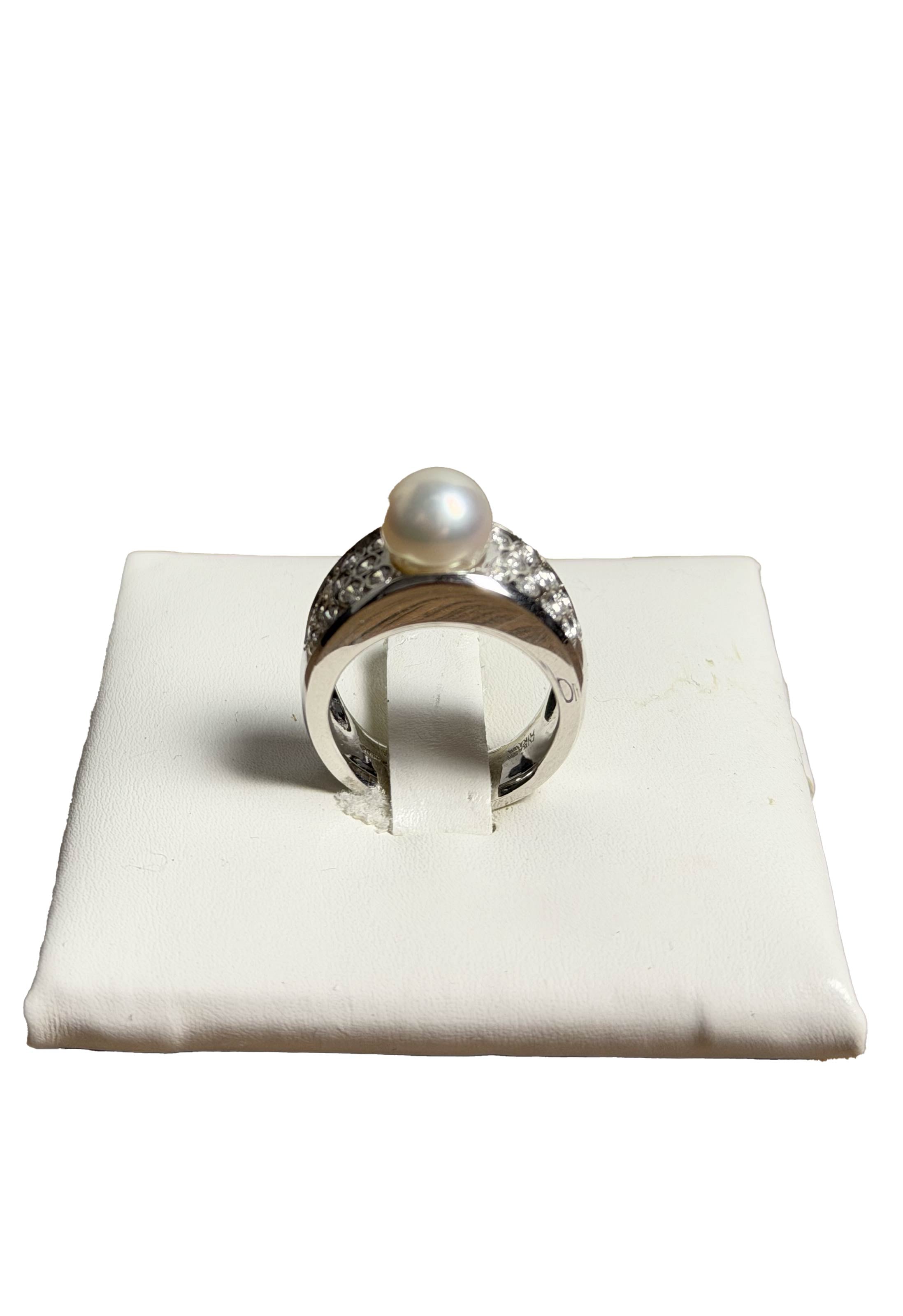 Anello Damiani perla e brillanti