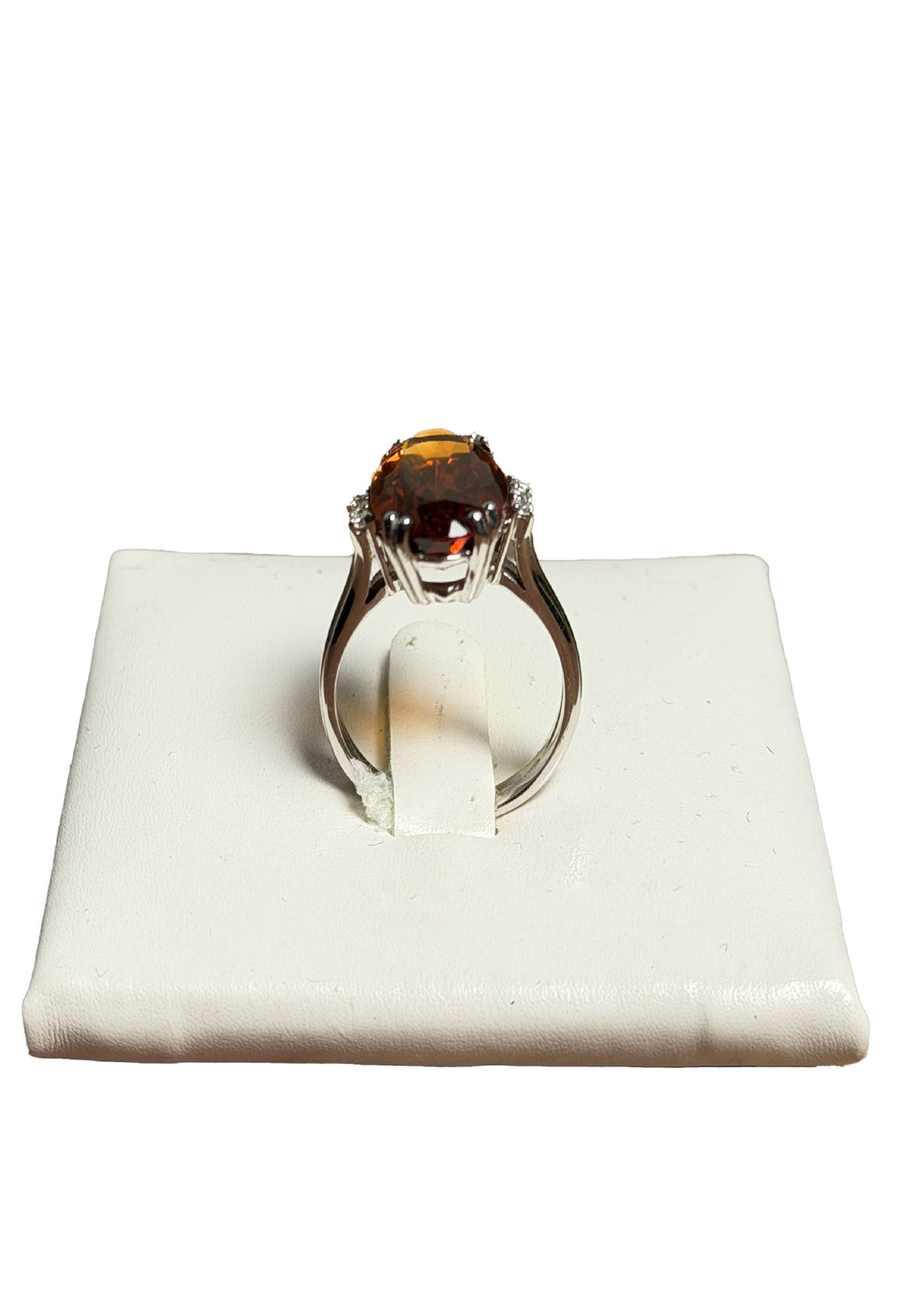 Anello quarzo brillanti