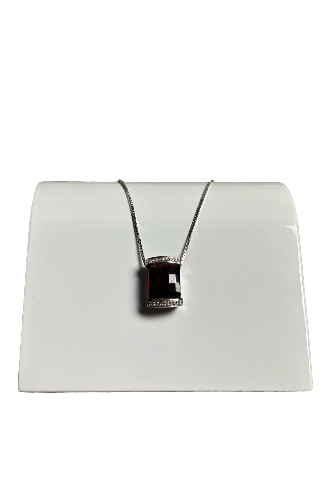 Girocollo granato brillanti