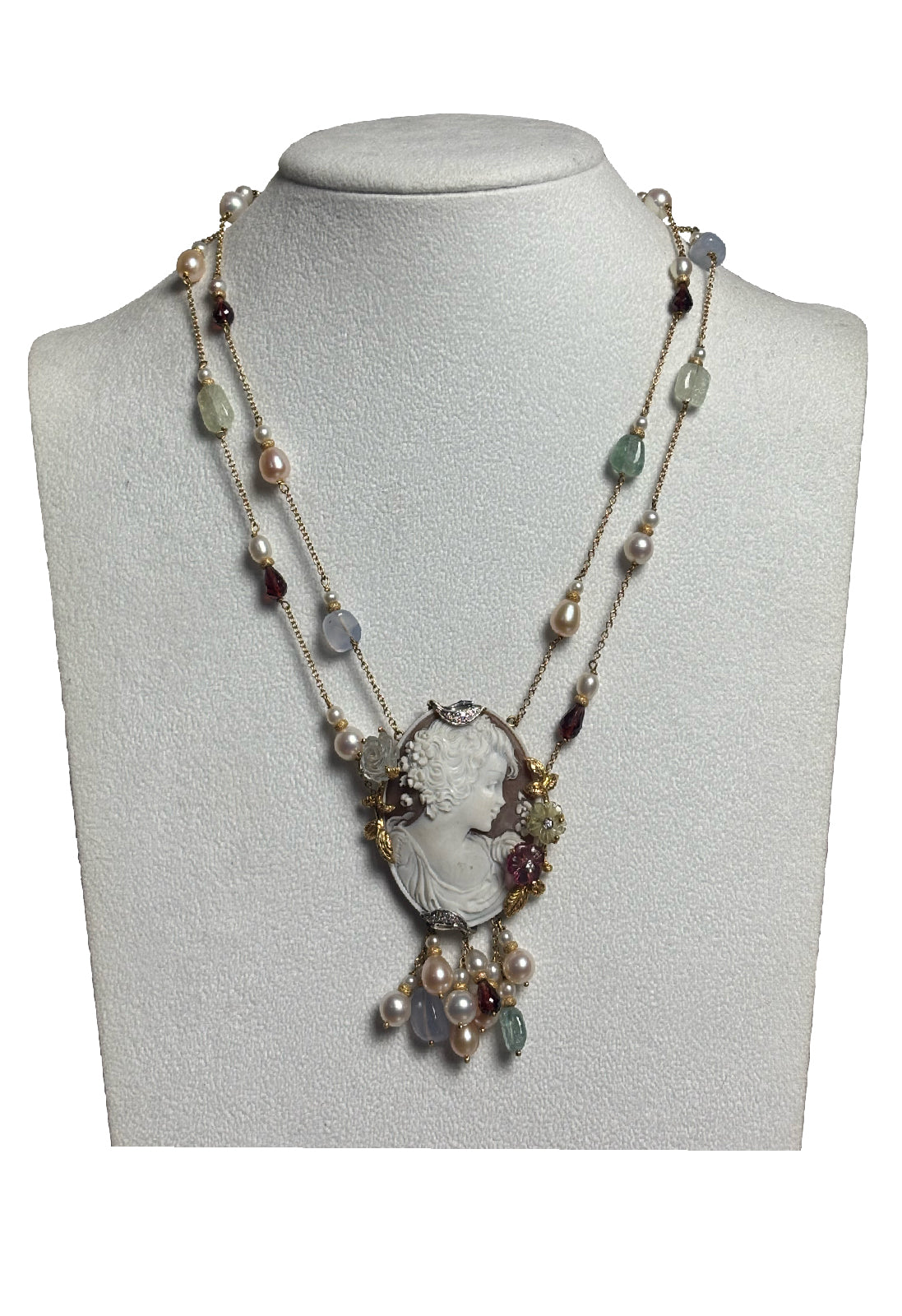 Girocollo cammeo perle e brillanti