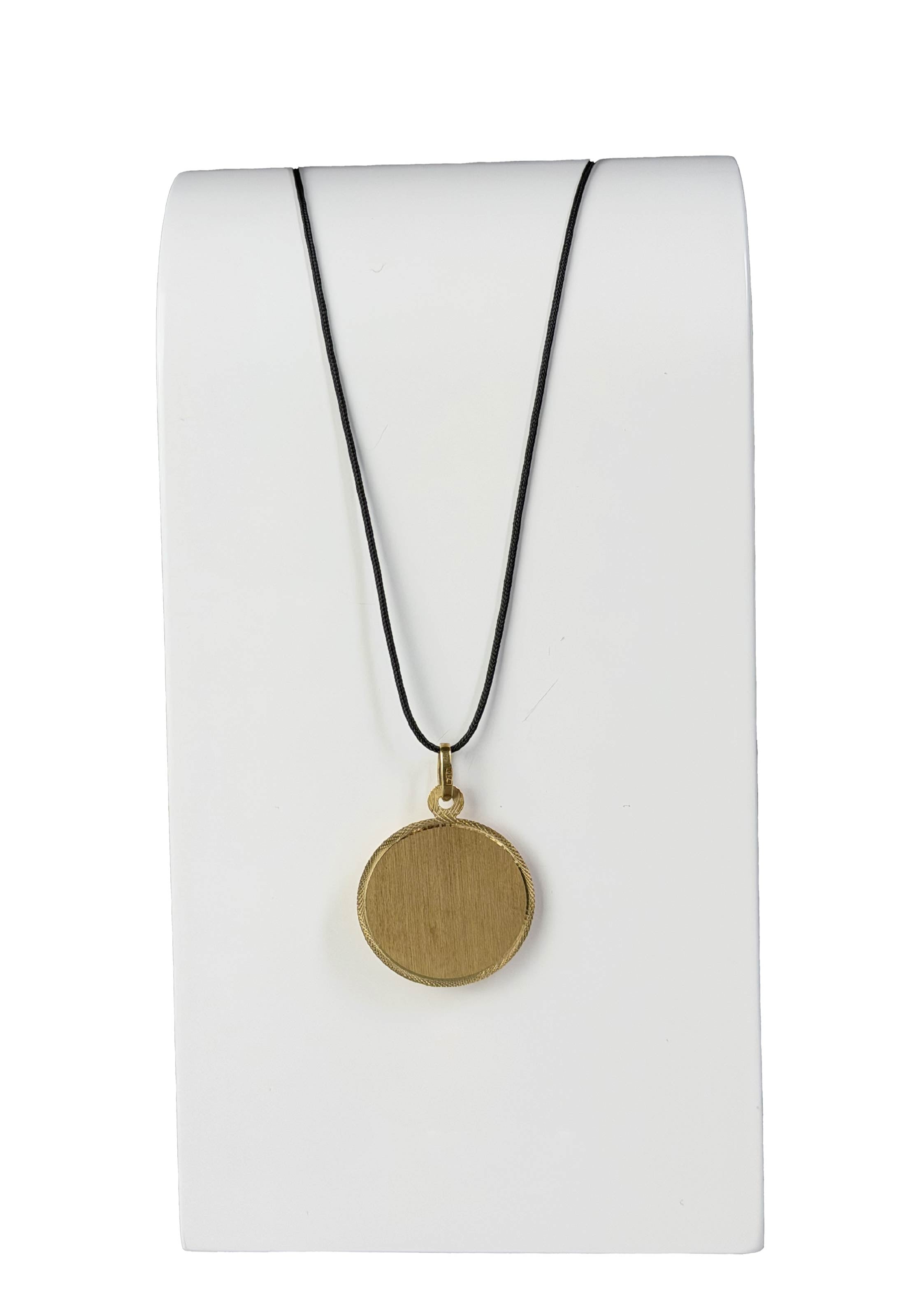 Piastrine con girocolli personalizzabili