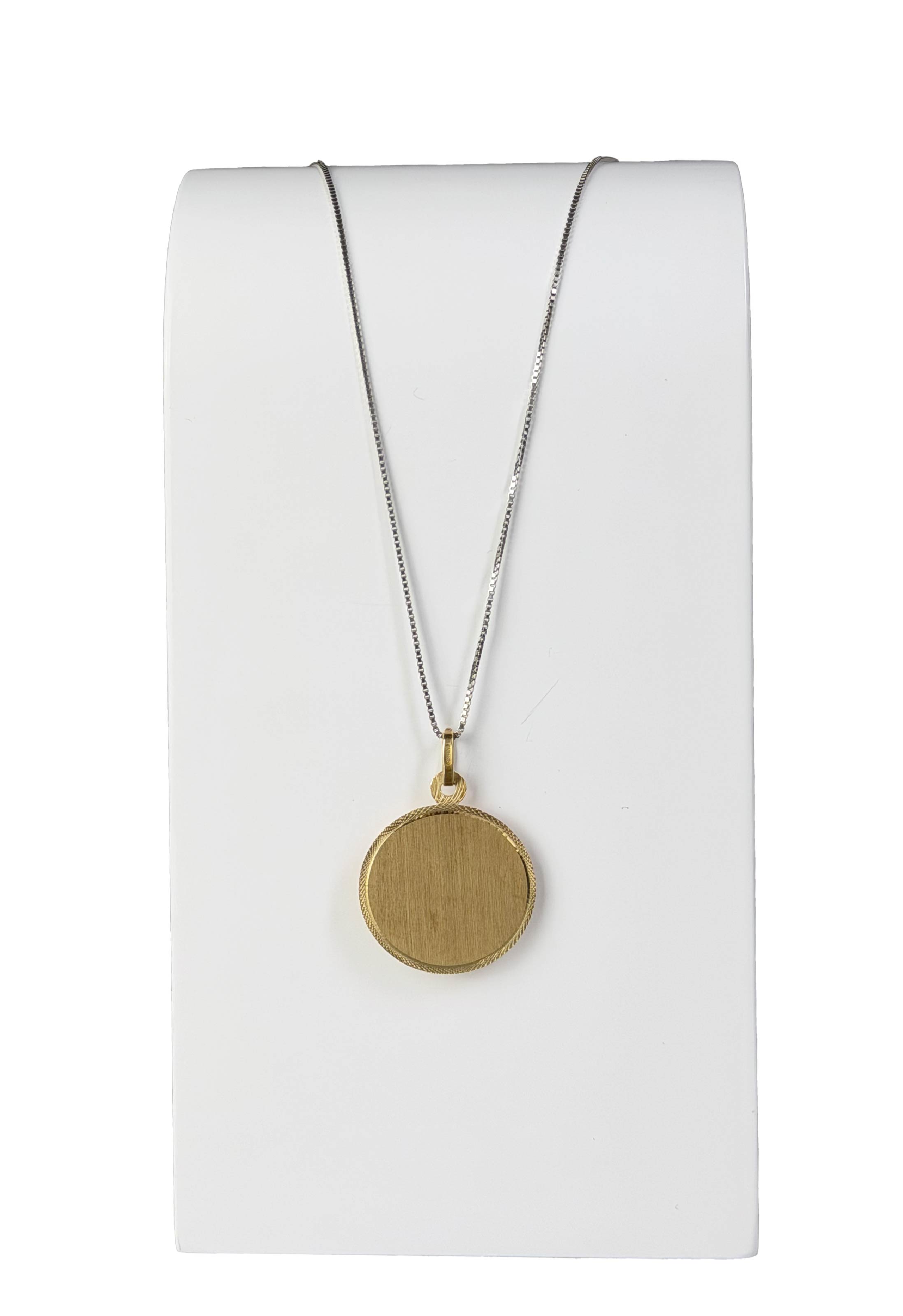 Piastrine con girocolli personalizzabili