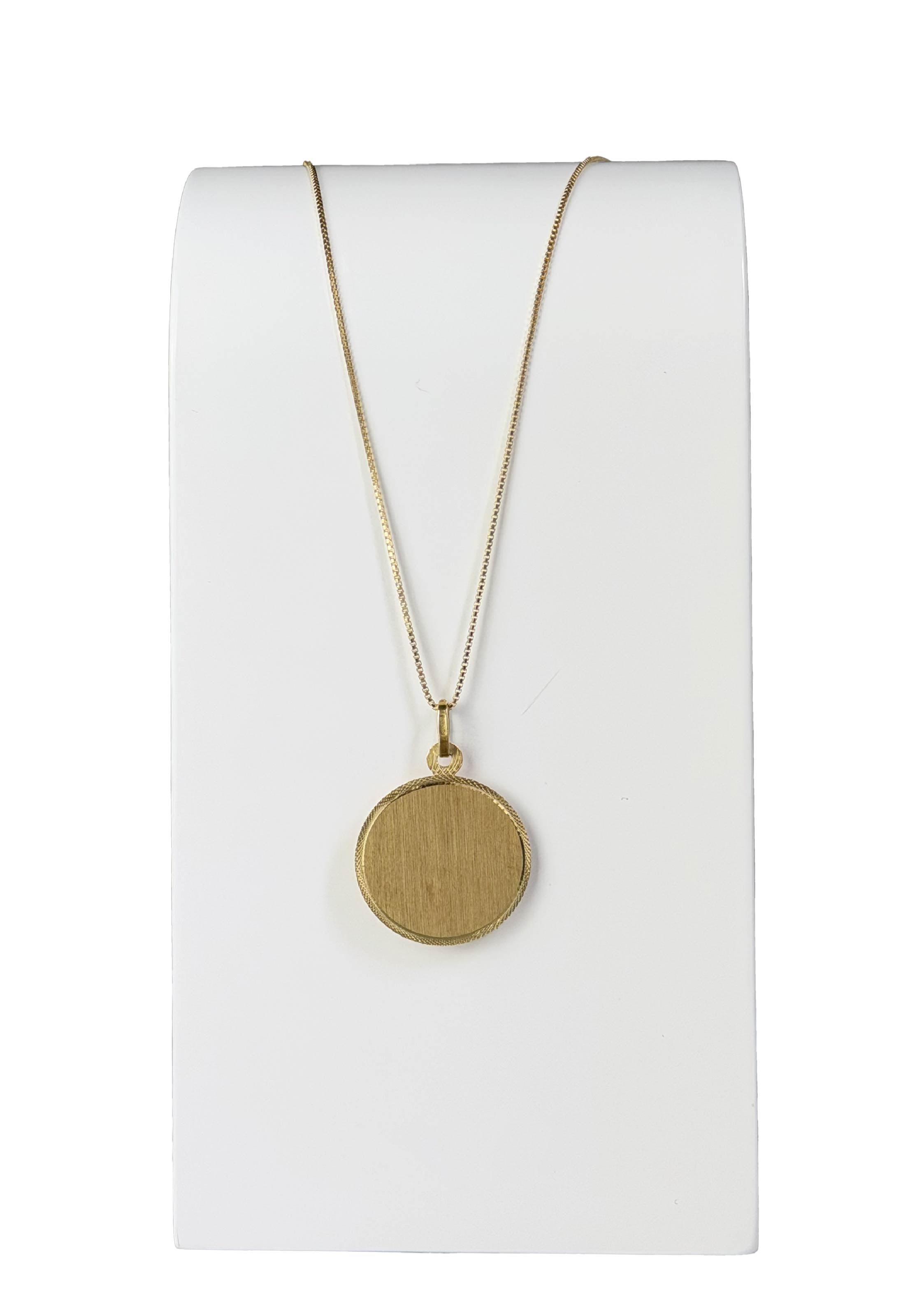 Piastrine con girocolli personalizzabili