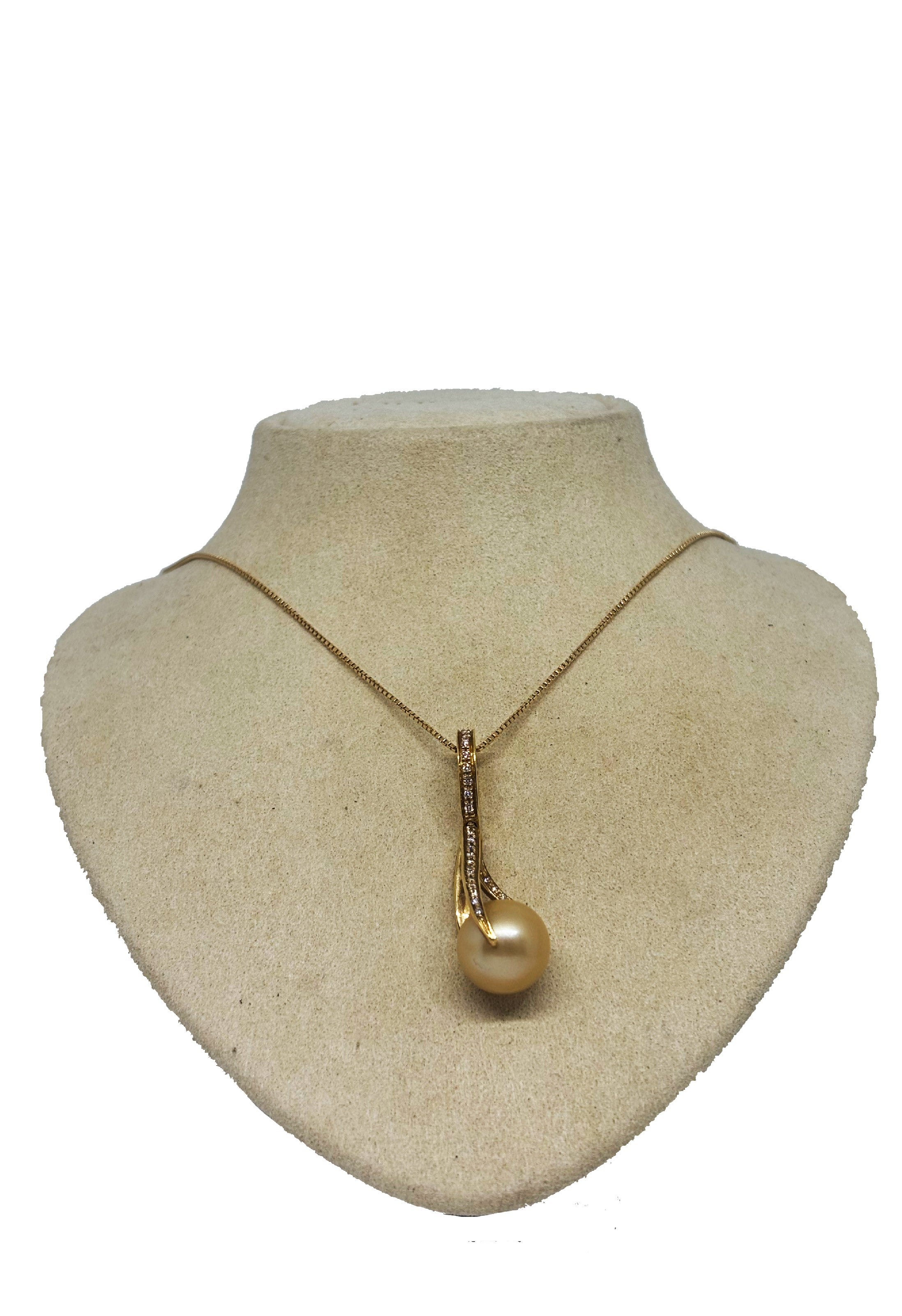 Girocollo perla gold brillanti