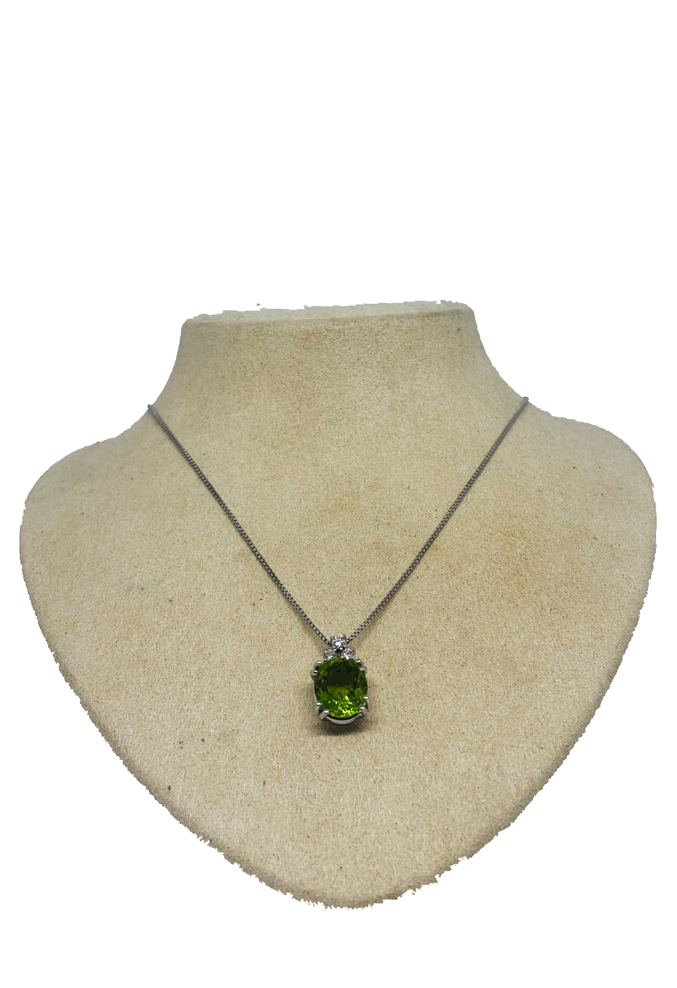 Girocollo peridoto brillanti