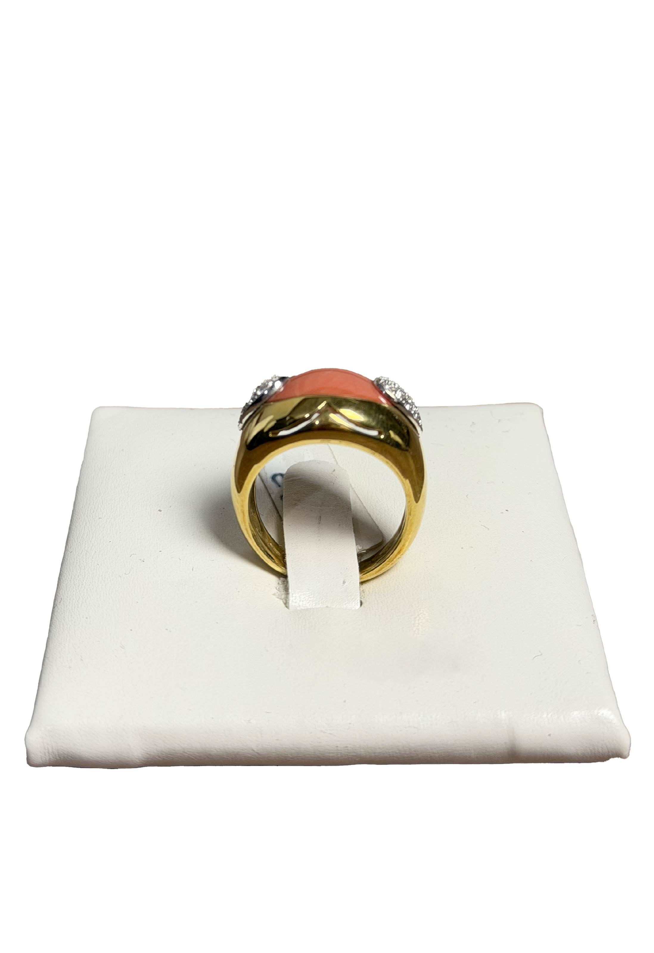 Anello oro e e corallo