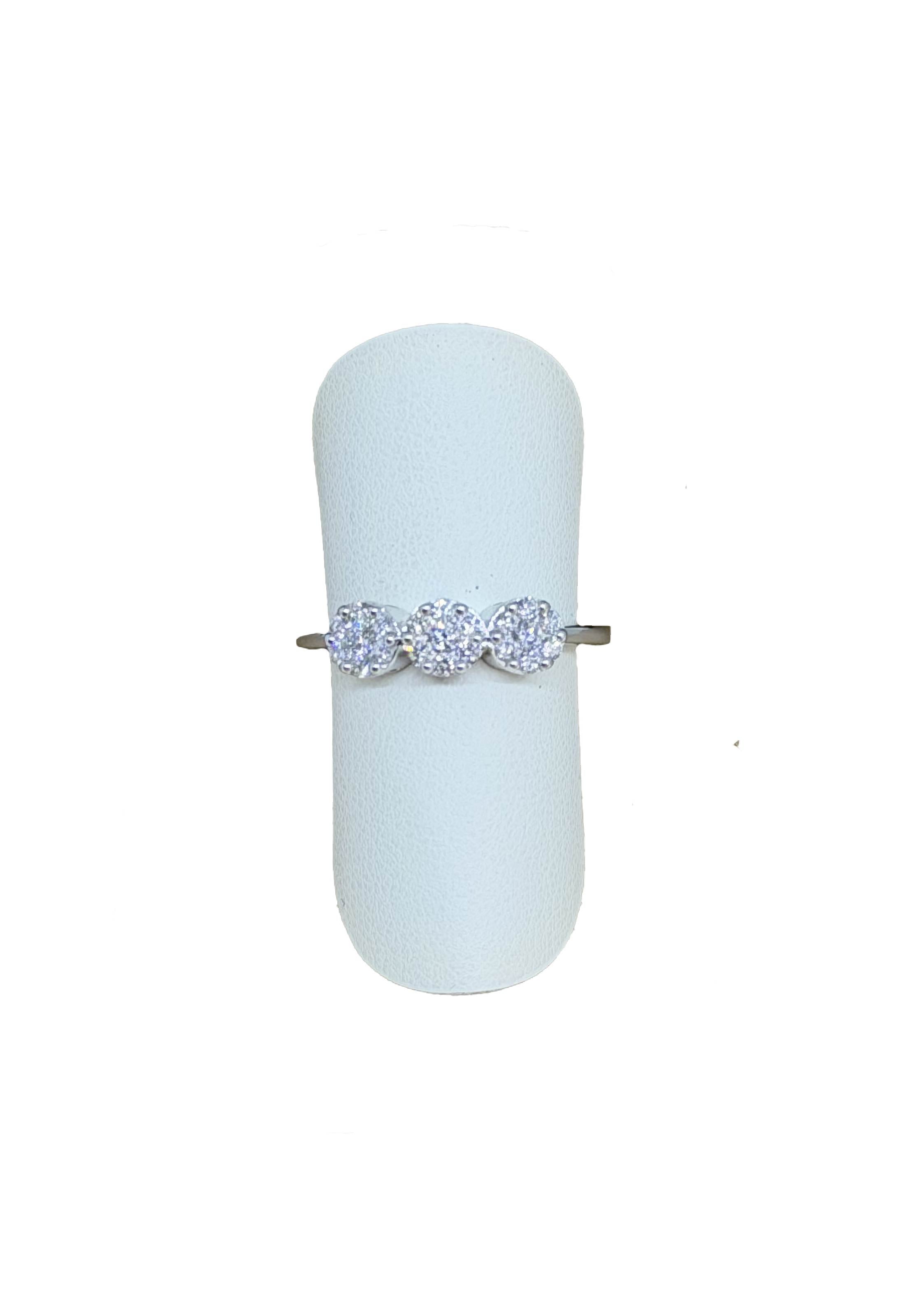 Anello trilogy brillanti